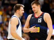 AYX- 东契奇克服颈伤触底反弹 单节暴走狂砍19分强势收胜 