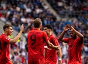 爱游戏体育-凯恩回归赛场，回归赛场首场状态亮眼，曼联观众沸腾！的简单介绍