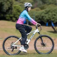 自行车赛场再起风云:荆楚鲨队队读秒绝平祁连独角兽队,新援首秀制胜全面提速抢占先机 自行车赛场再起风云:荆楚鲨队队读秒绝平祁连独角兽队,新援首秀制胜全面提速抢占先机