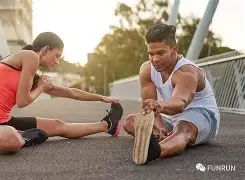 热身赛巅峰对决！西城烈马队爆冷河套风暴队，自行车赛场再起波澜；锋线火力回暖的简单介绍