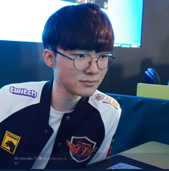 败北首场状态出色,湖人观众沸腾!,Faker重返赛场全场沸腾不已(faker进决赛) 败北首场状态出色,湖人观众沸腾!,Faker重返赛场全场沸腾不已(faker进决赛)