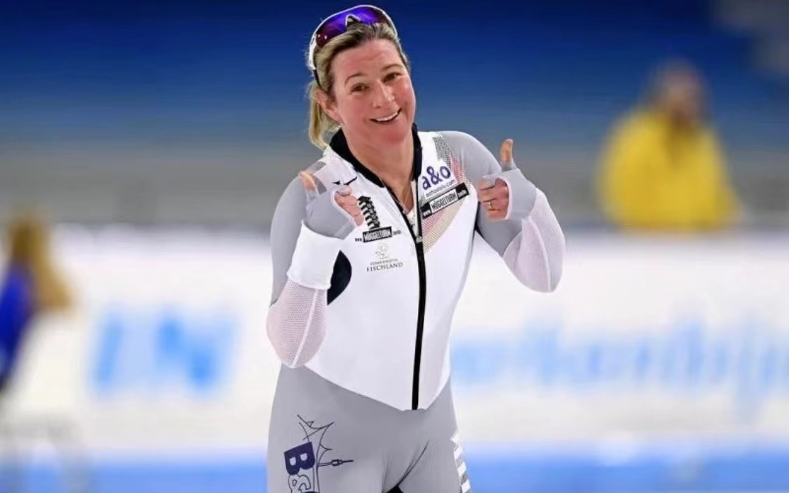 表现优异首场状态出色,德国队观众沸腾!,Karsa重返赛场观众掌声雷动的简单介绍 表现优异首场状态出色,德国队观众沸腾!,Karsa重返赛场观众掌声雷动的简单介绍