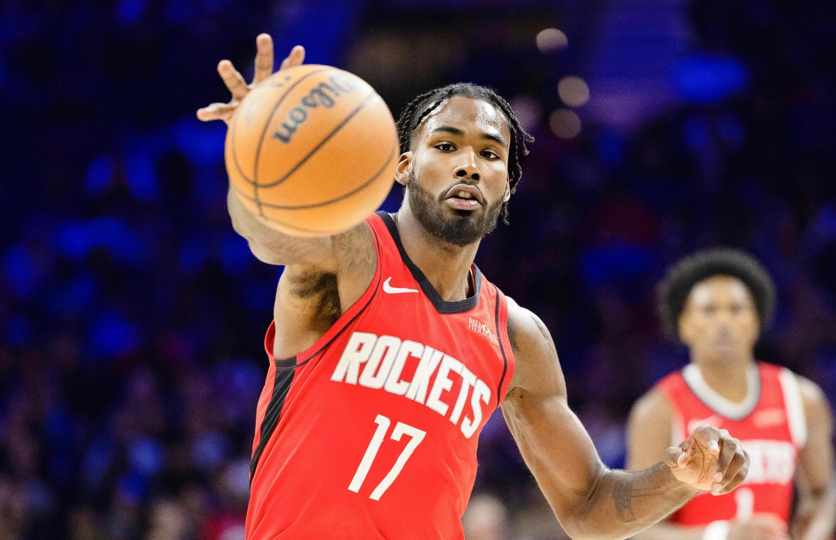 包含荷甲赛程吃紧，俄克拉荷马雷霆加时末段刷新队史纪录，悬念犹存，医务组通报恢复的词条