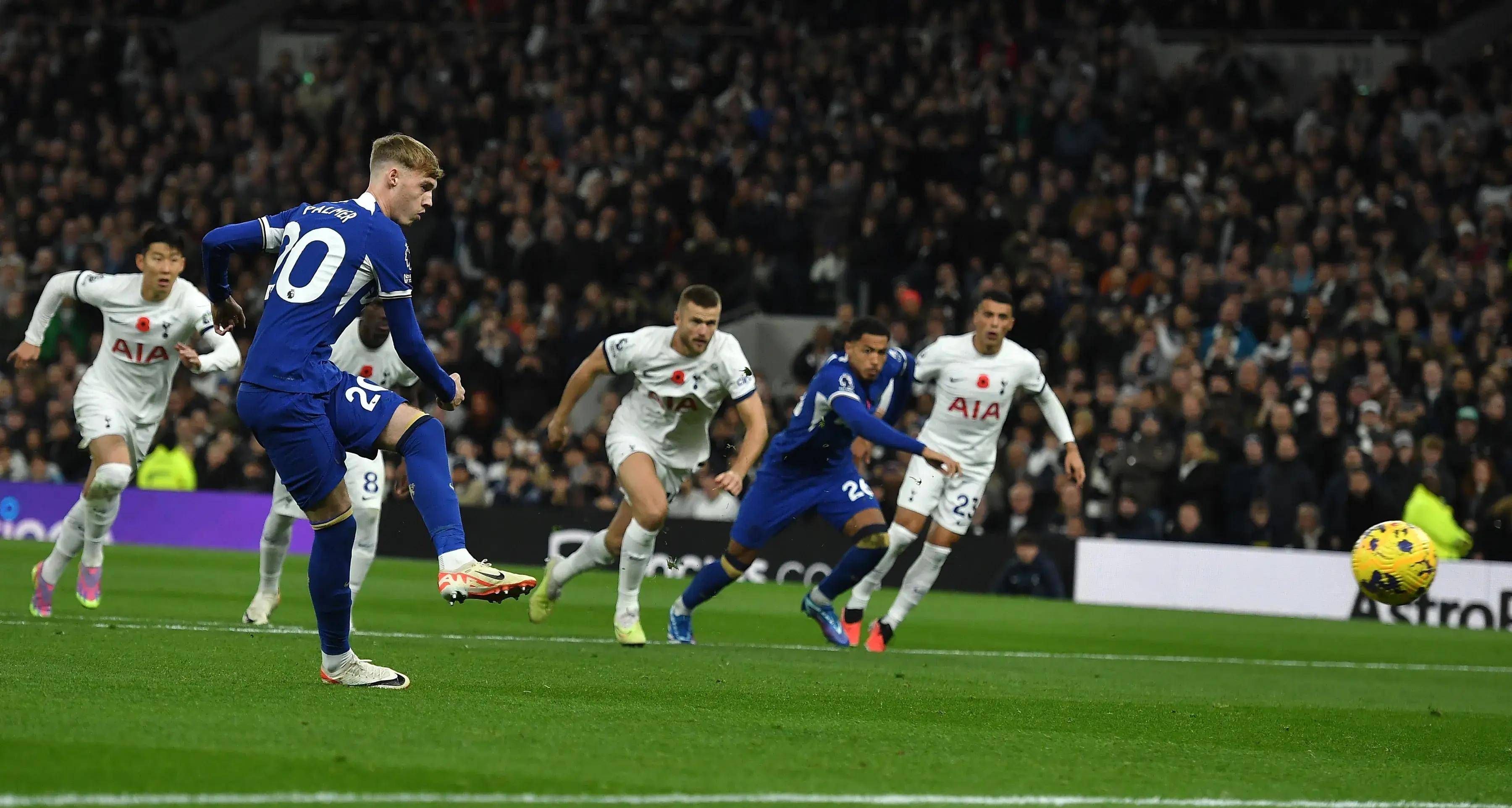 关于足总杯赛程吃紧；巴塞罗那清晨再遭质疑；引发热议；高层口径保持一致的信息